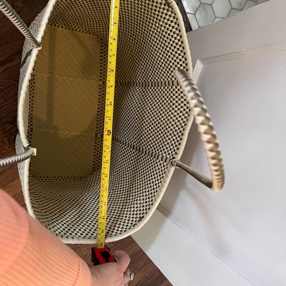 Woven Tote Bag with Pom Pom Charm - Picture 6 of 6